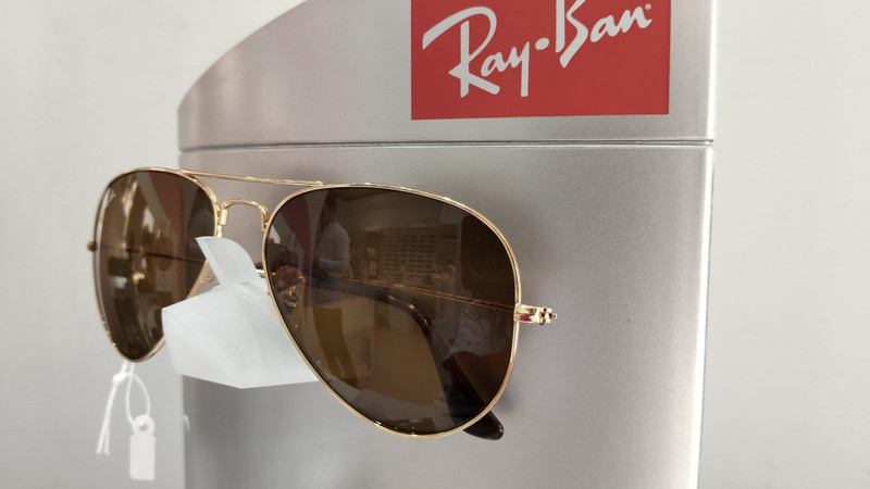 Gafas de Sol Ray-Ban Aviador Clásicas – Montura Dorada con Lentes Marrones